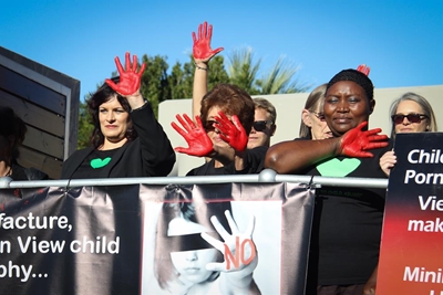 Residents take anti-porn protest further