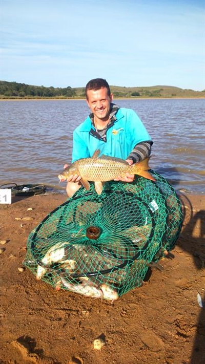 Strawwe mededinging onder varswaterhengelaars