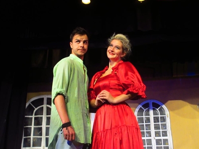 Robin Hood sparks hilarity at arts theatre