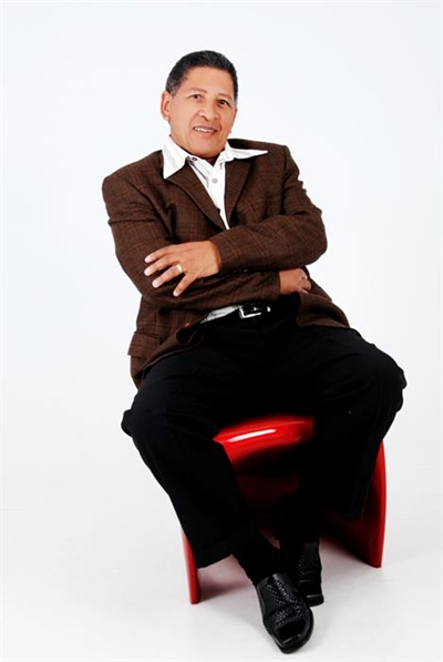 Simon Bruinders - soveel meer as 'n akteur