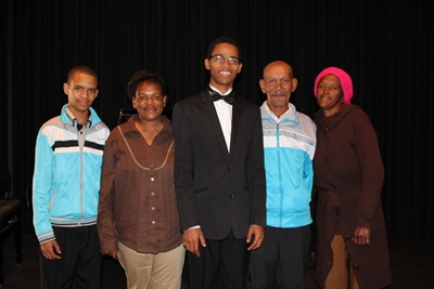 Jong akteur familie se trots