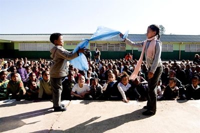 NSRI doen waterveiligheid by skole