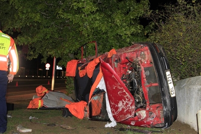 Bestuurder glo dronk, 2 ernstig beseer