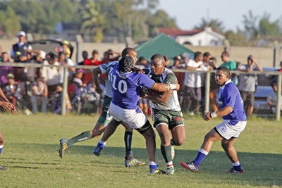 Vuurwarm-aksie verwagby plaaslike derbies