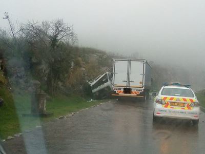 Trucks collide on Outeniqua Pass