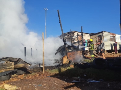 Fire in Wolwedans-area burns structure