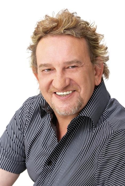 Nuwe korrespondent, gesoute skrywer