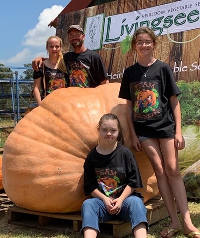 Centurion man has biggest pumpkin in SA!