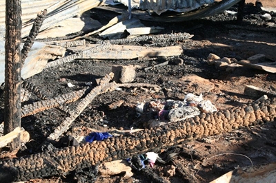 Twee susters sterf in brand
