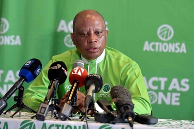 Mashaba vows to professionalise public services