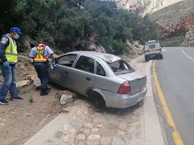 Bestuurder ongedeerd na motor rol