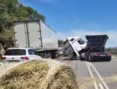 N10-ongeluk vertraag verkeer tussen Cradock en Cookhouse 