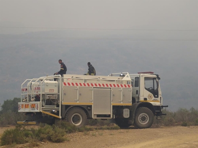Berg brand toe klippe rol