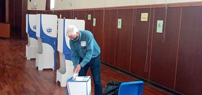 Mayor votes
