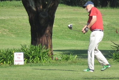 Skittergholf in helder sonskyn