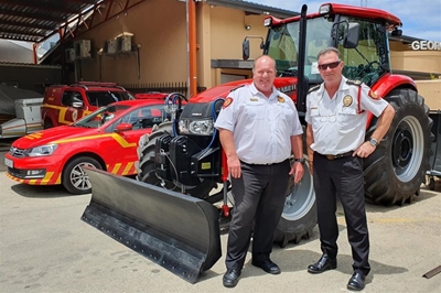 George fire gets specialised tractor for firebreaks