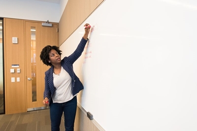 Teachers encouraged to participate in the National Teaching Awards