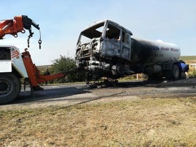 Suspects with face masks torch water truck in the Eastern Cape