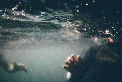 Gardener drowns in pool