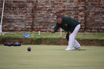 Bowlers chase perfection