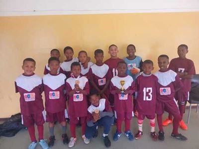 United Brothers o.13 blink uit