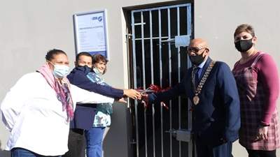 New E-Centre opens in Brandwag