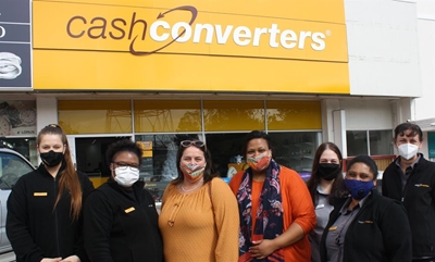 Newly opened Cash Converters donates to Child Welfare