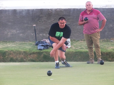 Huis Eybers tops bowls log