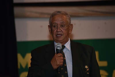 Eindfluitjie blaas vir rugbylegende