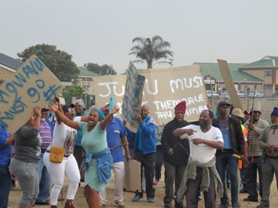 Thembalethu residents march