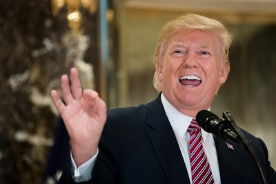 Trump endorses guns for teachers to stop shootings