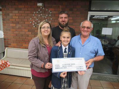 12-jarige samel R16 000 in vir bejaardes