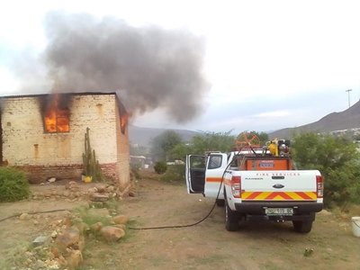 Egpaar se huis verwoes in brand