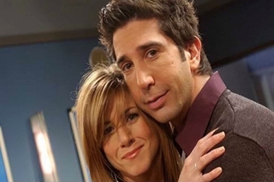 More than ‘Friends’: Are Jennifer Aniston and David Schwimmer dating?