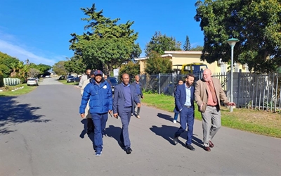 Minister makes unscheduled trip to Garden Route