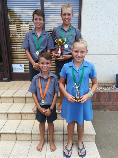Wesbank-tennisspelers ryg medaljes in