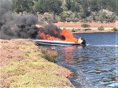 Boot slaan aan brand