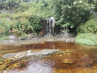 Golden Valley: verstoppings laat riool glo terugvloei 