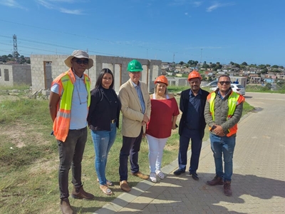 Mayor delighted to see progress of Metro Housing project