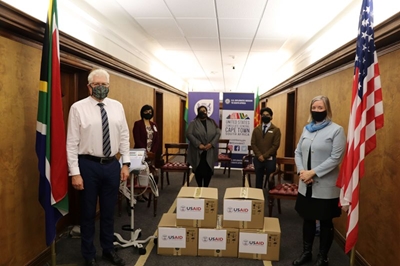 US Consul General donates ventilators