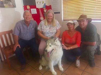 Hondeskenker red Lindie se lewe