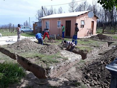 Plett residents care for fire victims