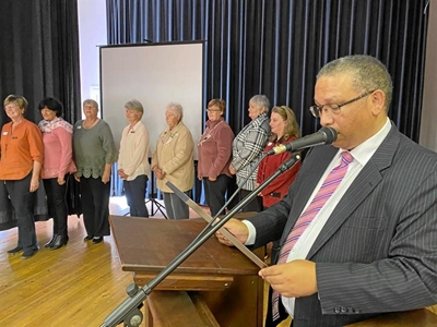 Wes-Kaapse minister van landbou besoek Groot-Brakrivier
