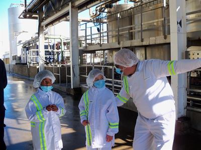 Exciting tour of factory for two Mossel Bay girls