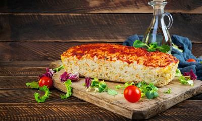 American meatloaf with pumpkin and green peas