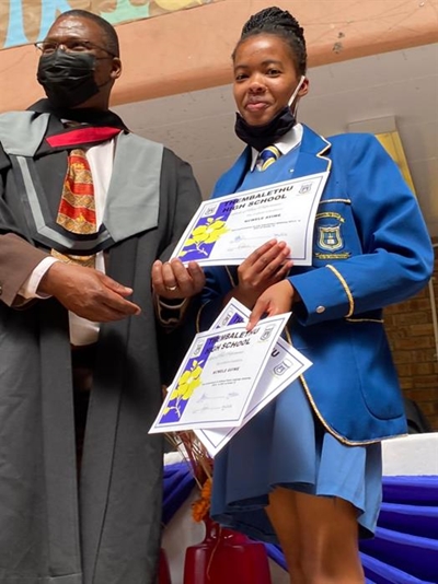 Bright spark wins bursary