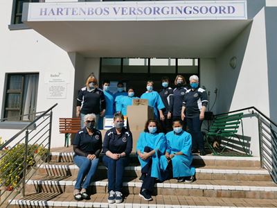 Helpende Hand bederf versorgers van bejaardes