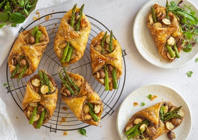 Open Mushroom and Asparagus Party Pies