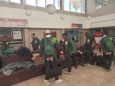 Everest wag vir Arende