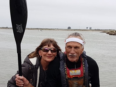 Jannie klink 'n glasie op 47ste Bergrivier